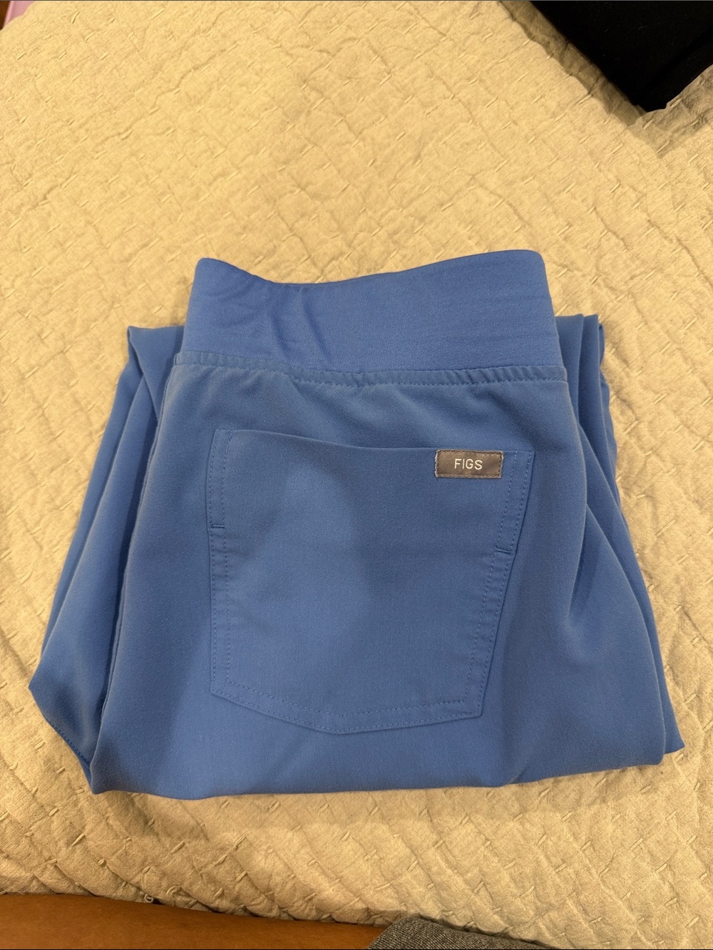 FIGS women’s Blue Jogger Scrub Pants